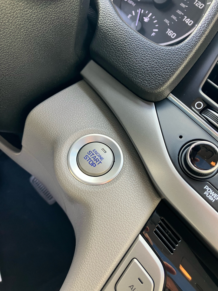 Hyundai Elantra Value Edition 2.0L Auto (Ulsan) 2018