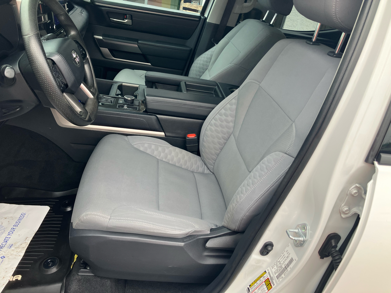 Toyota Tundra 4WD SR5 CrewMax 5.5' Bed (Natl) 2023