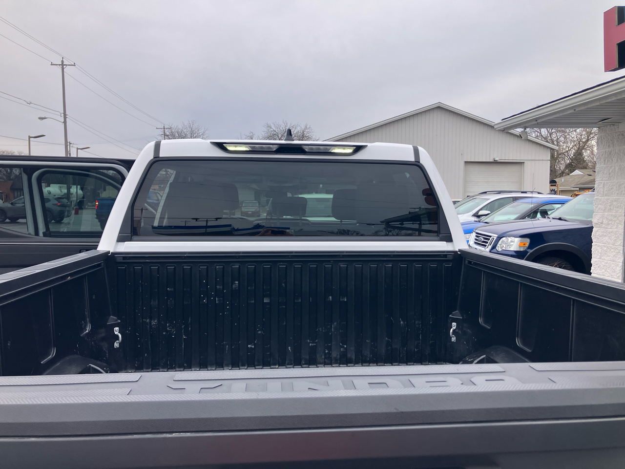 Toyota Tundra 4WD SR5 CrewMax 5.5' Bed (Natl) 2023