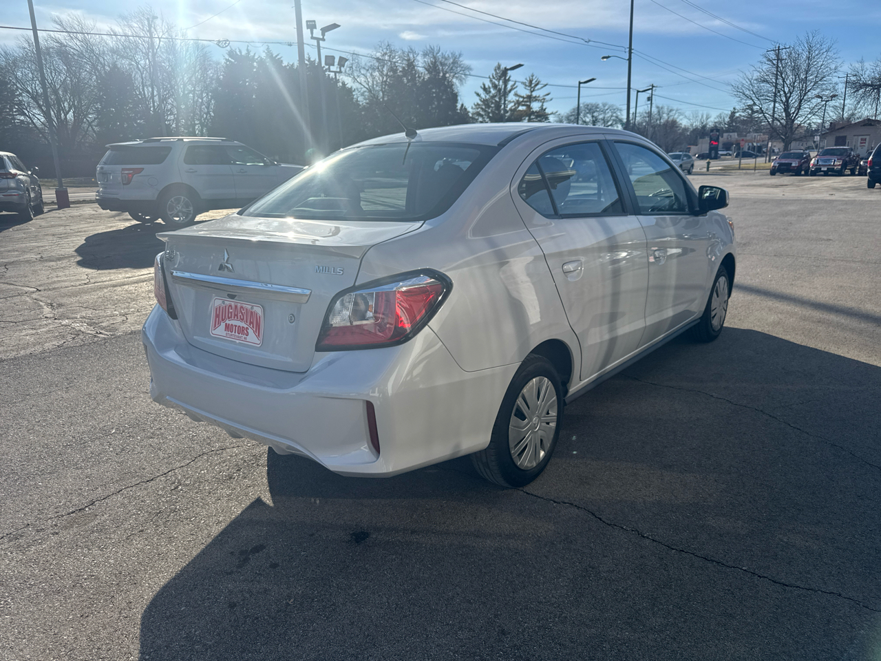 Mitsubishi Mirage G4 ES CVT 2024