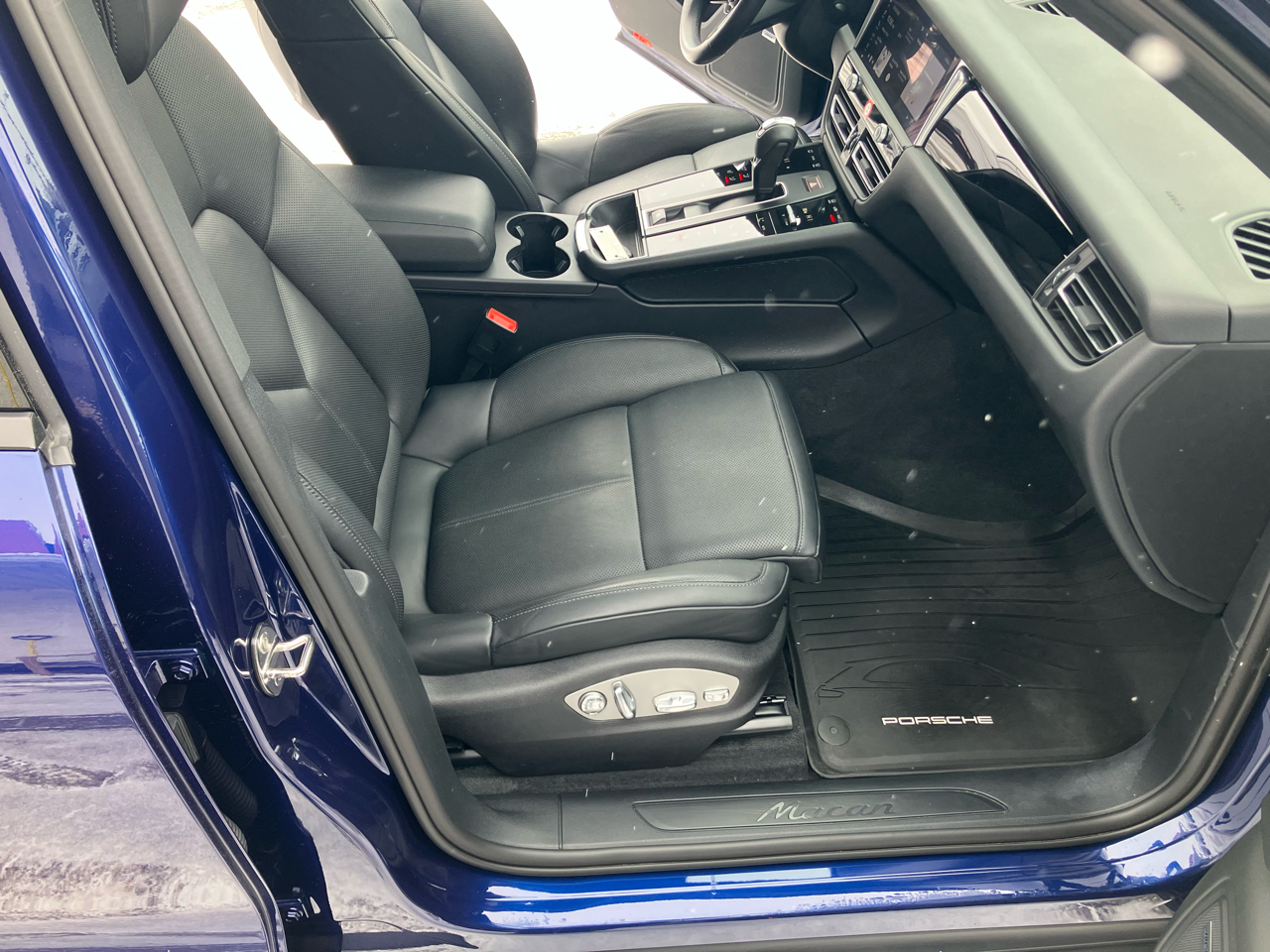 Porsche Macan Base 2024