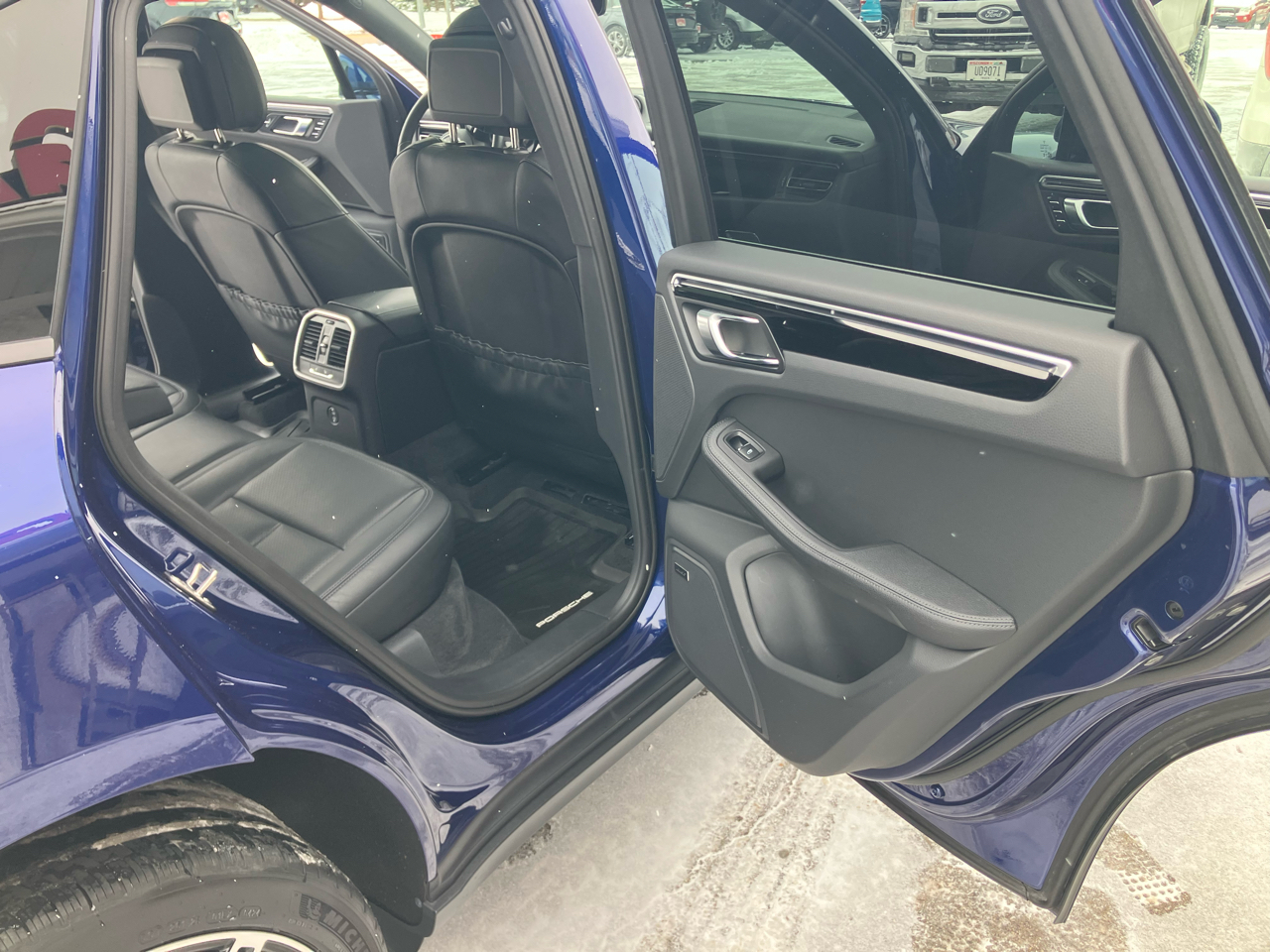 Porsche Macan Base 2024