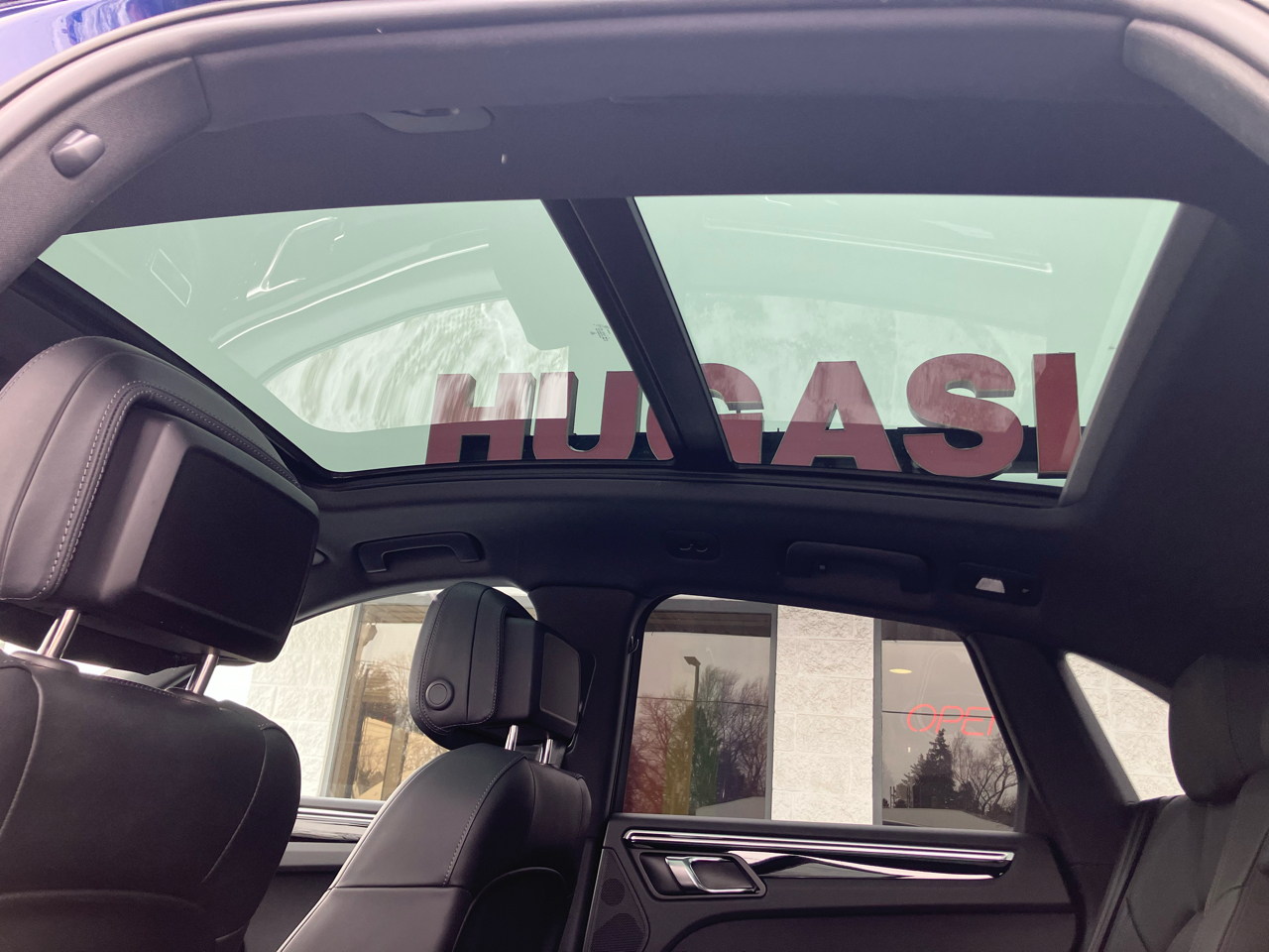 Porsche Macan Base 2024