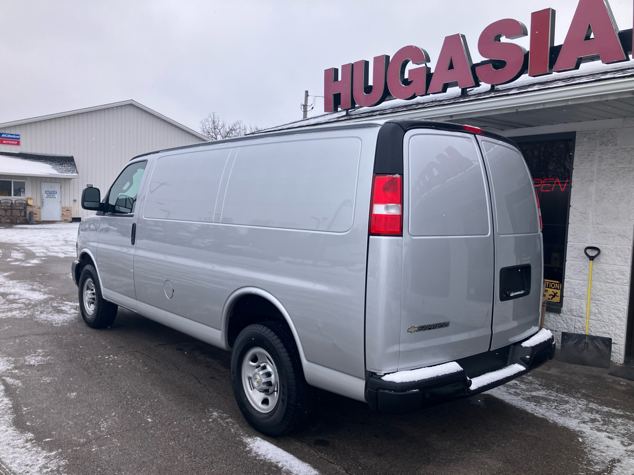 Chevrolet Express 2500 Cargo 2024