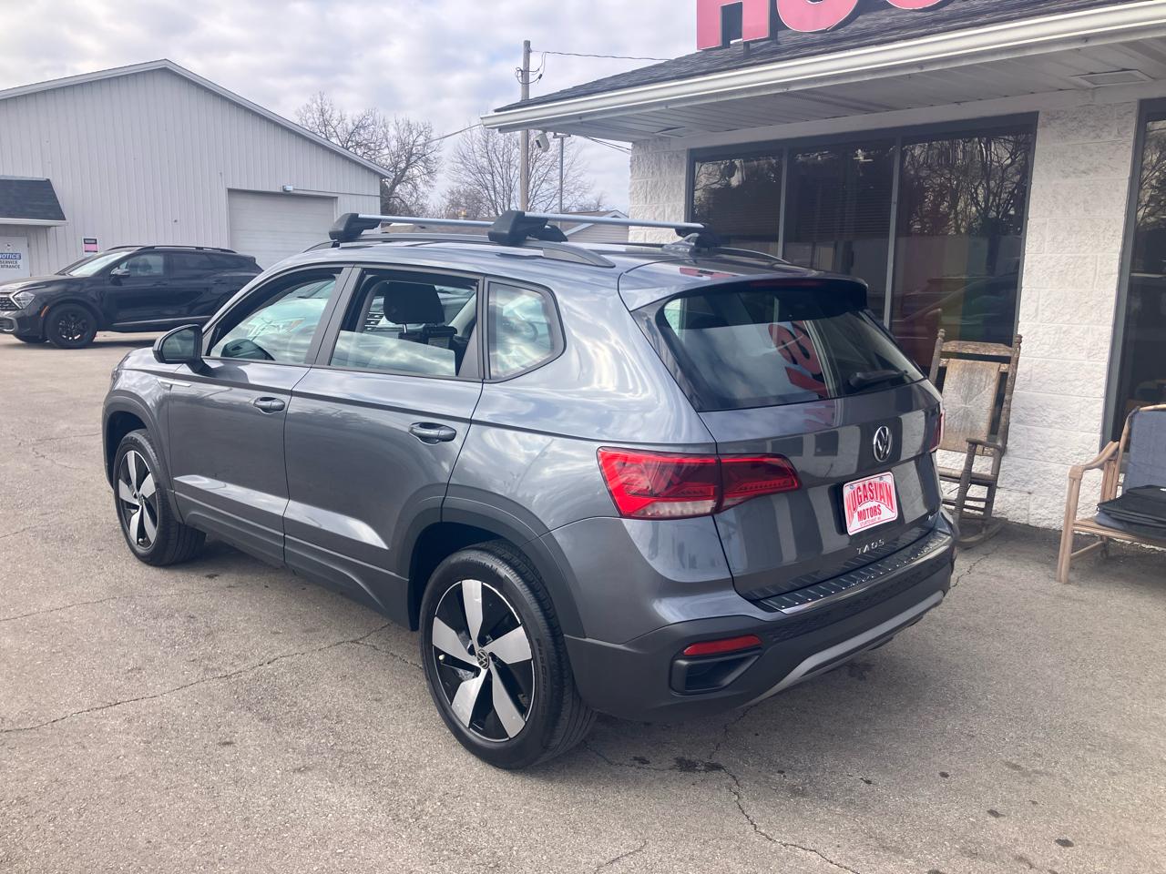 Volkswagen Taos S 2023