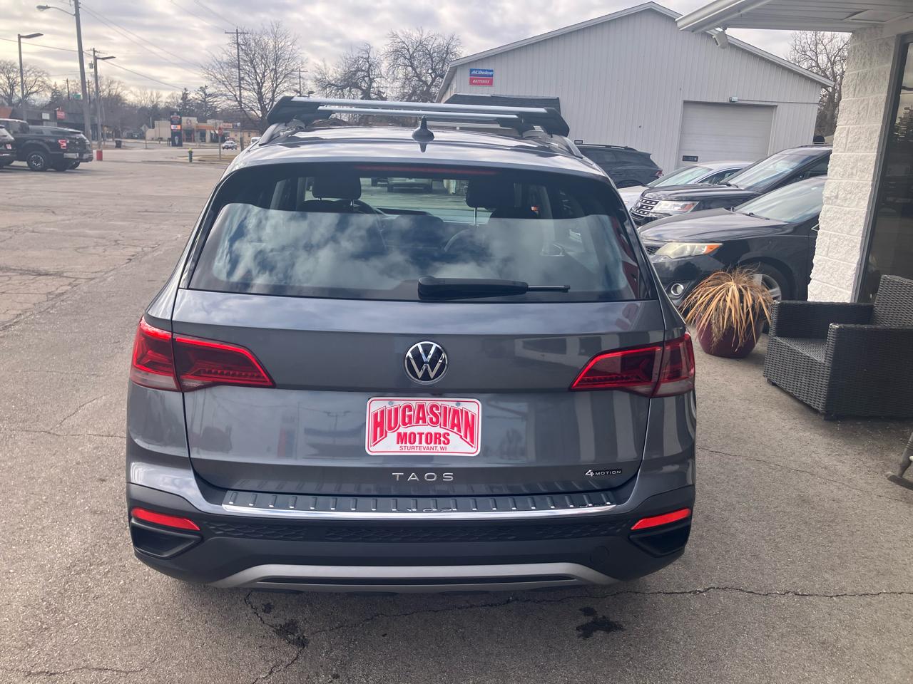 Volkswagen Taos S 2023