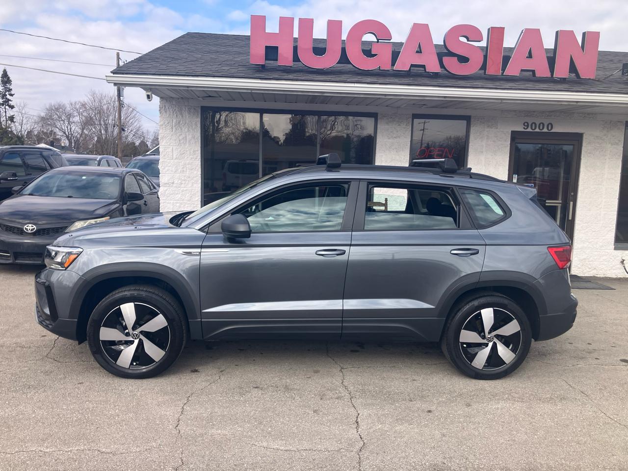 Volkswagen Taos S 2023