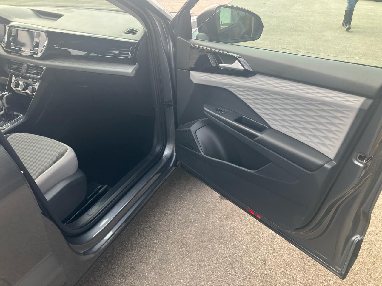 Volkswagen Taos S 2023