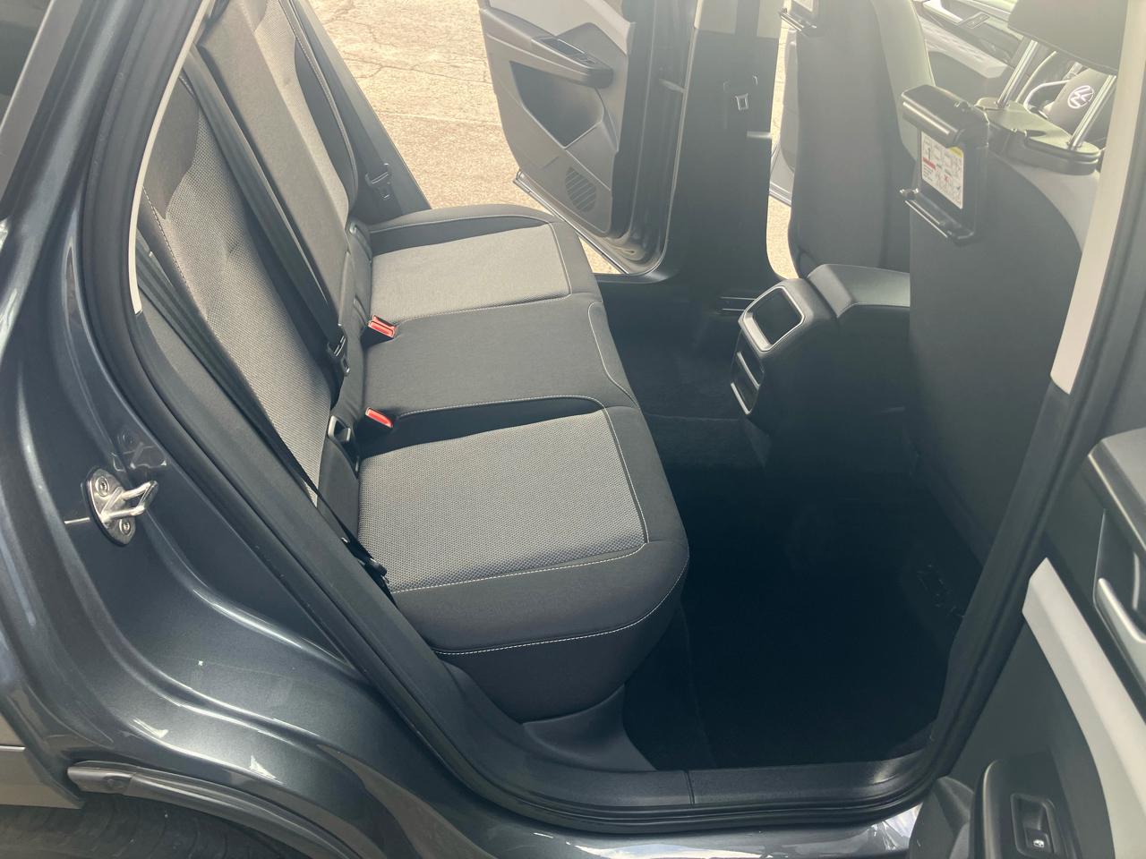 Volkswagen Taos S 2023