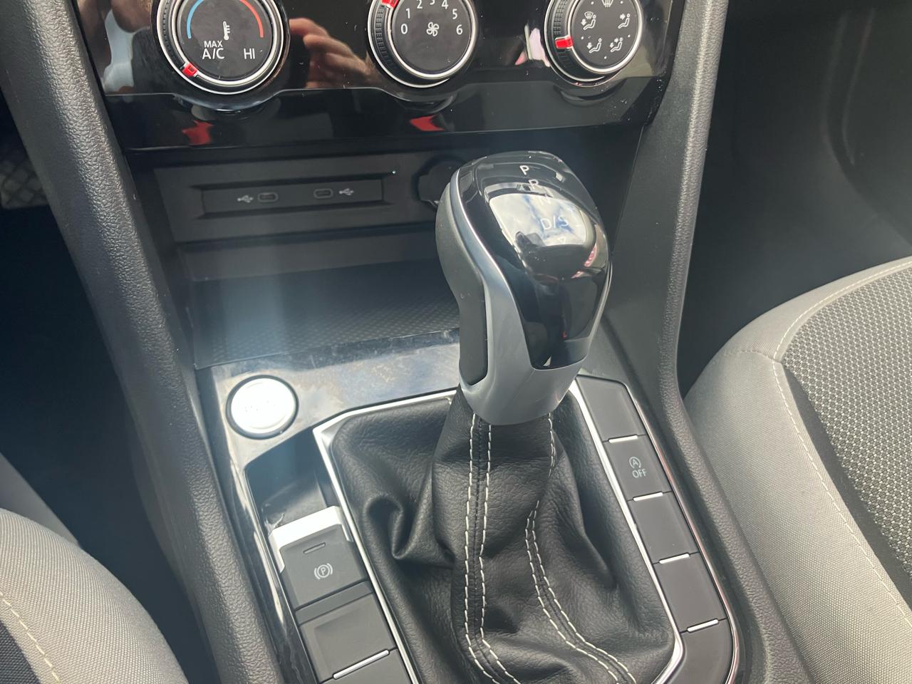 Volkswagen Taos S 2023