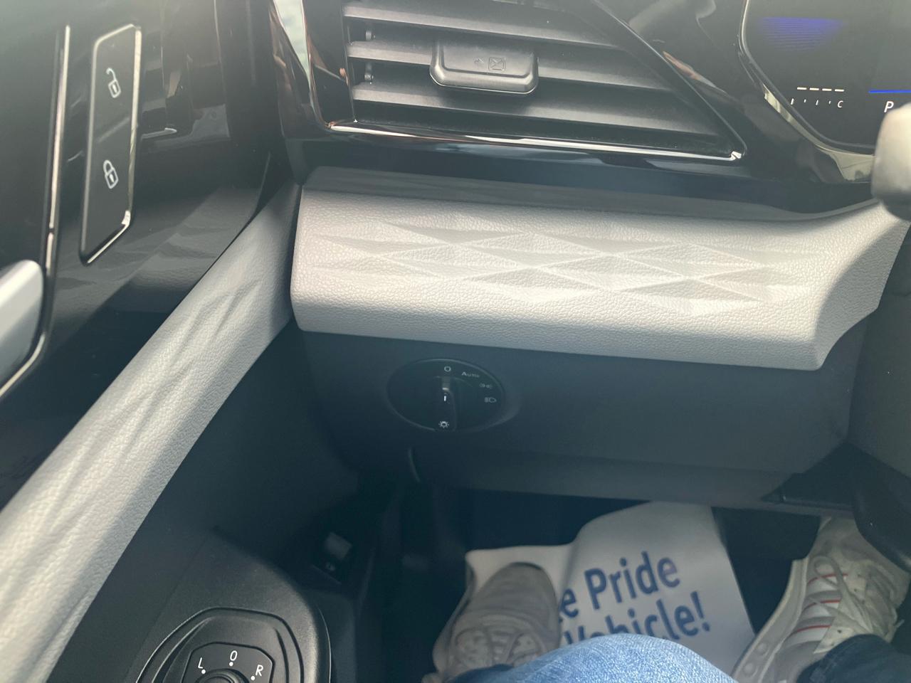 Volkswagen Taos S 2023