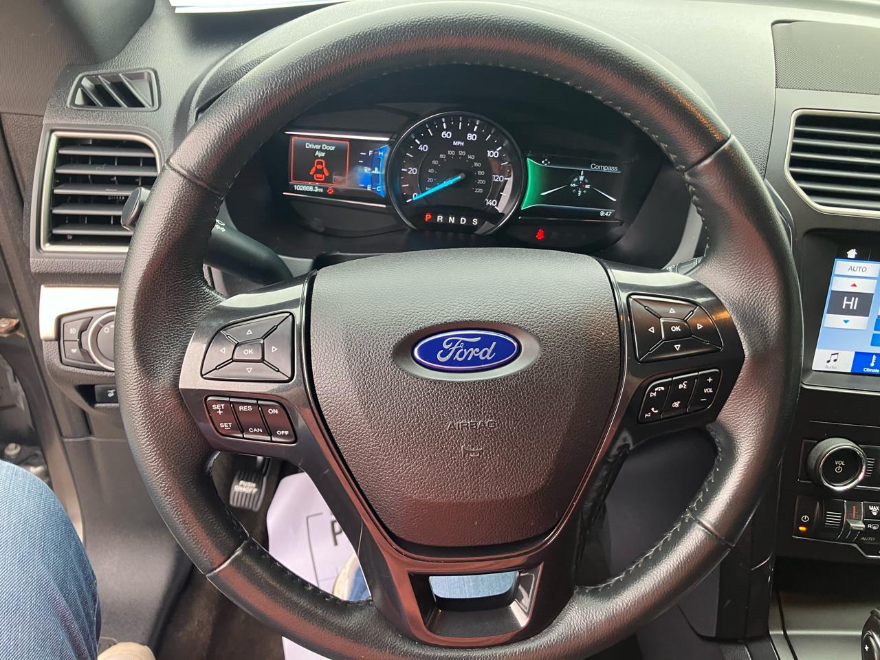 Ford Explorer XLT 4WD 2018