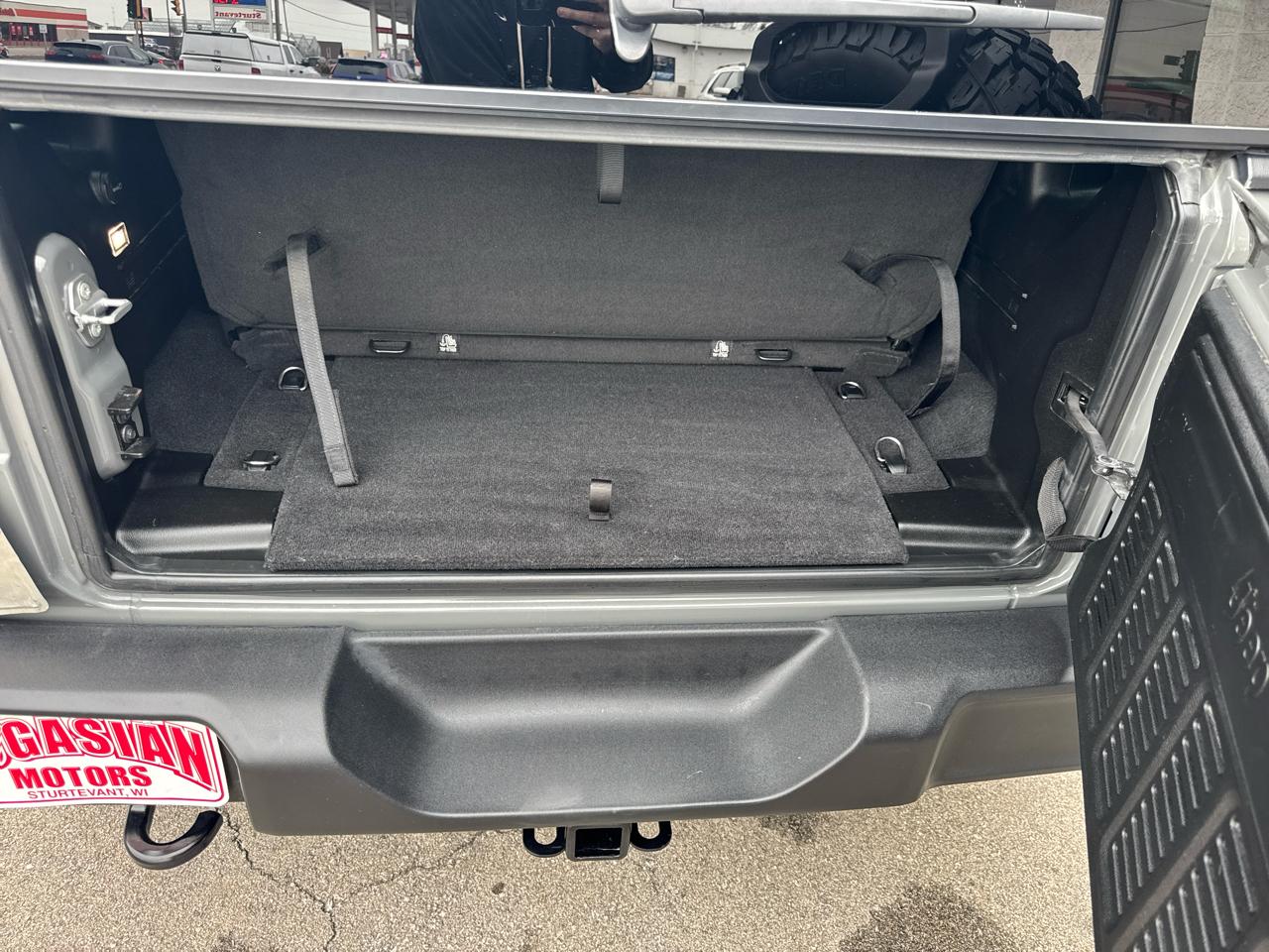 Jeep Wrangler Willys 2021