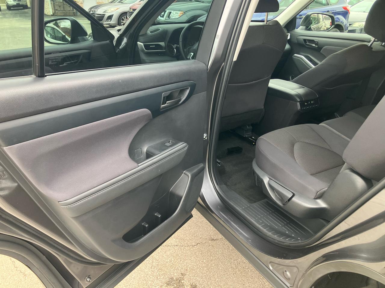 Toyota Highlander LE 2023