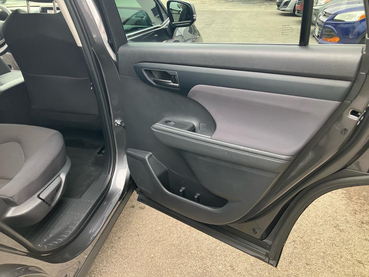 Toyota Highlander LE 2023