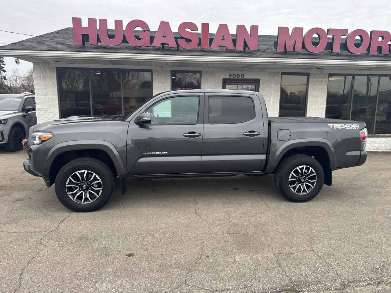 Toyota Tacoma TRD Sport Double Cab 6' Bed V6 4x4 AT (Natl) 2022