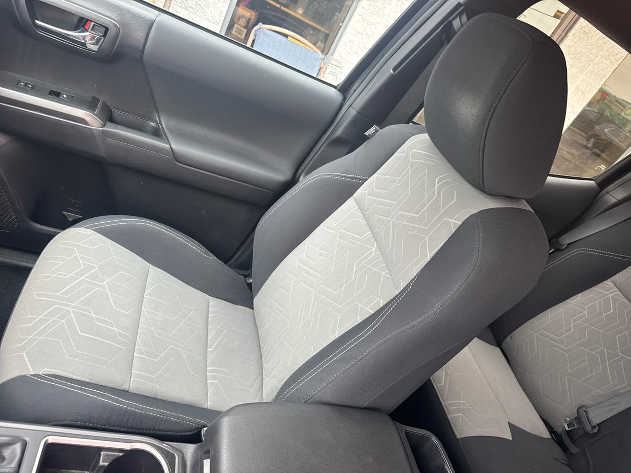 Toyota Tacoma TRD Sport Double Cab 6' Bed V6 4x4 AT (Natl) 2022