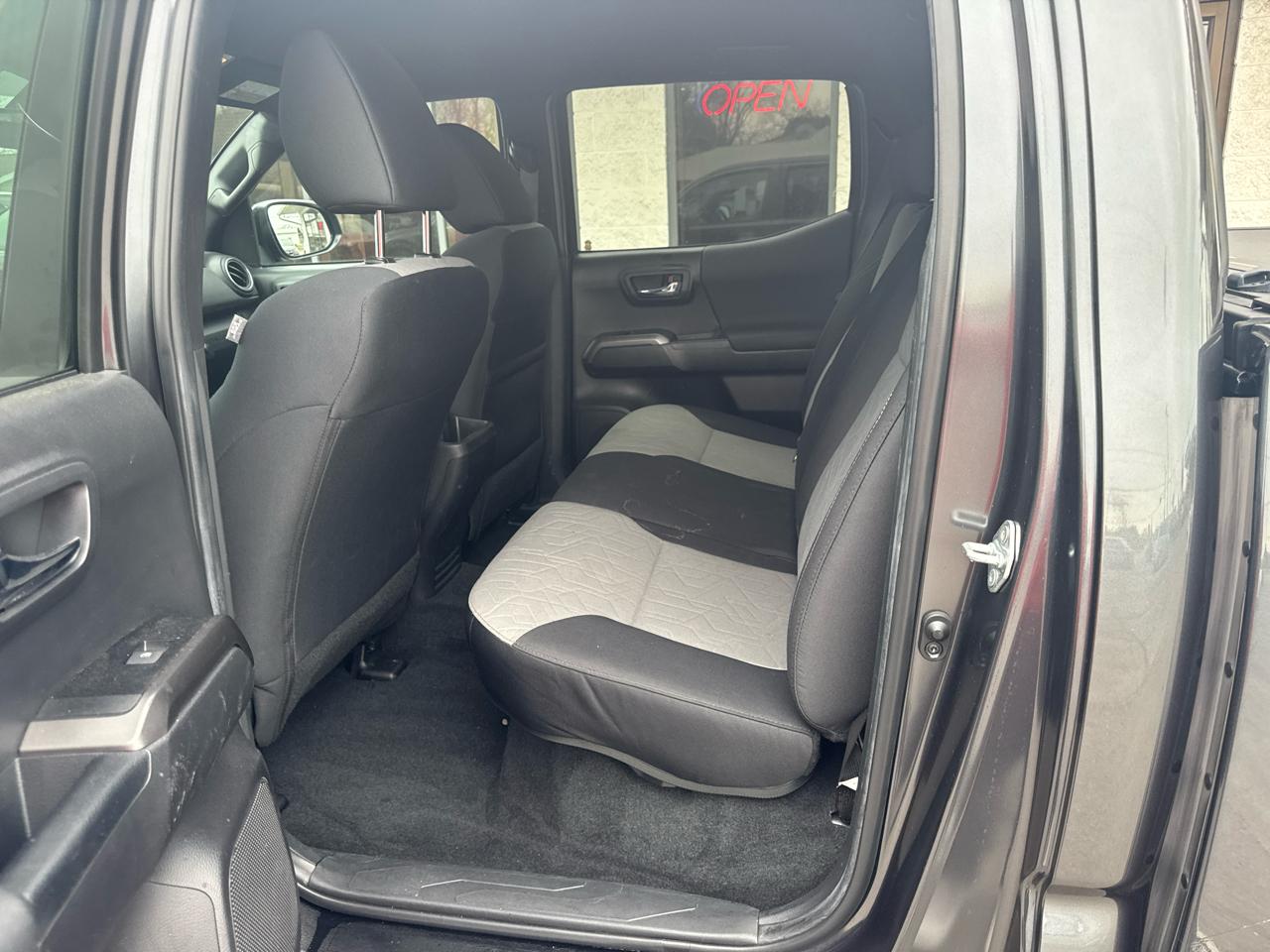 Toyota Tacoma TRD Sport Double Cab 6' Bed V6 4x4 AT (Natl) 2022