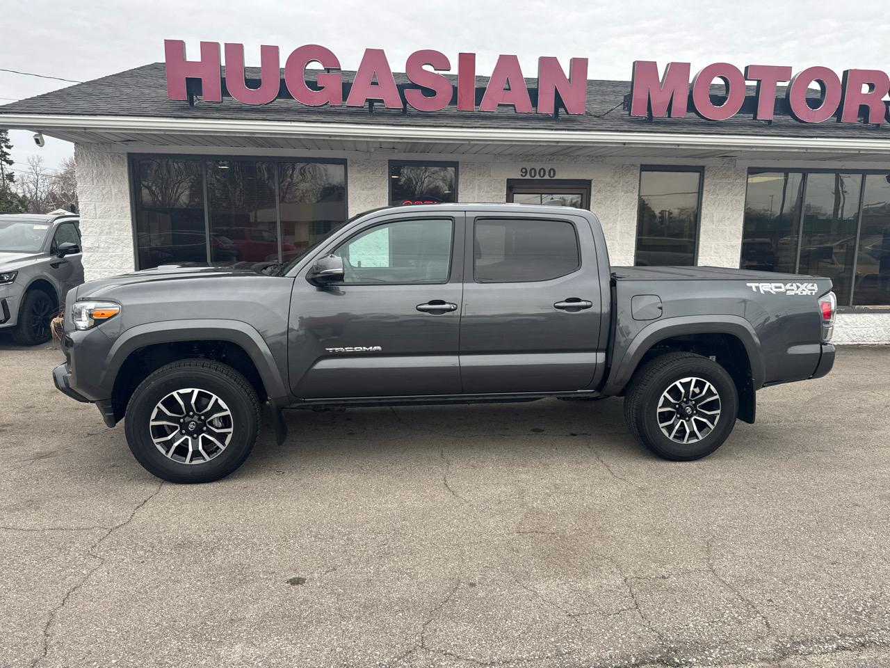 Toyota Tacoma TRD Sport Double Cab 6' Bed V6 4x4 AT (Natl) 2022