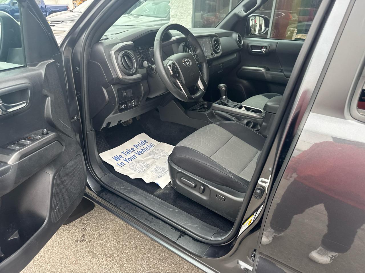 Toyota Tacoma TRD Sport Double Cab 6' Bed V6 4x4 AT (Natl) 2022