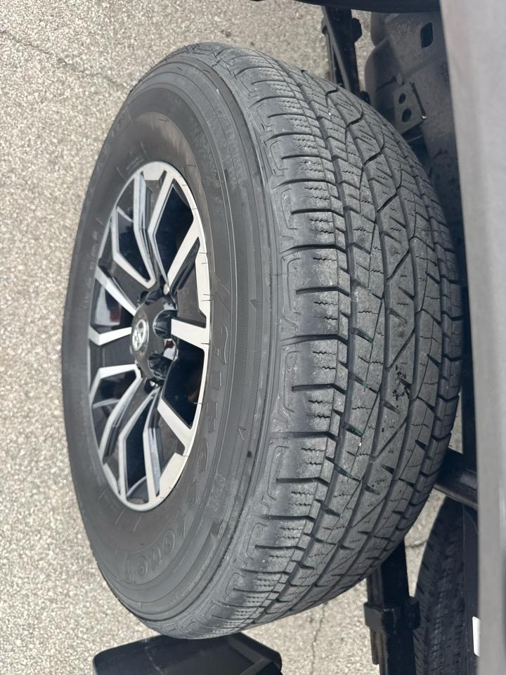 Toyota Tacoma TRD Sport Double Cab 6' Bed V6 4x4 AT (Natl) 2022