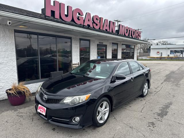 Black 2012 Toyota Camry SE Sedan Front-Wheel Drive Automatic