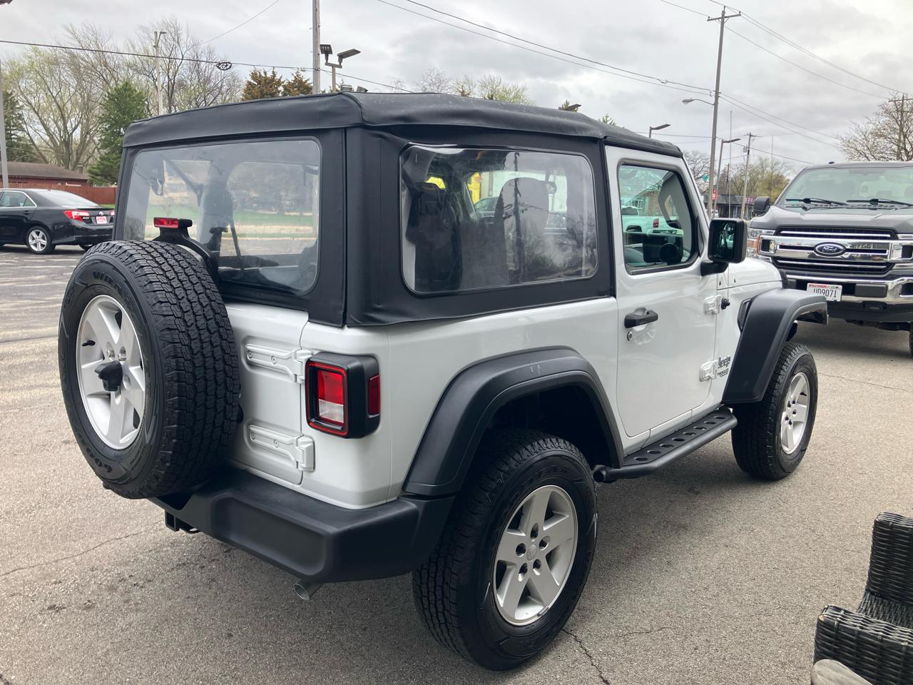 Jeep Wrangler Sport 4WD 2019