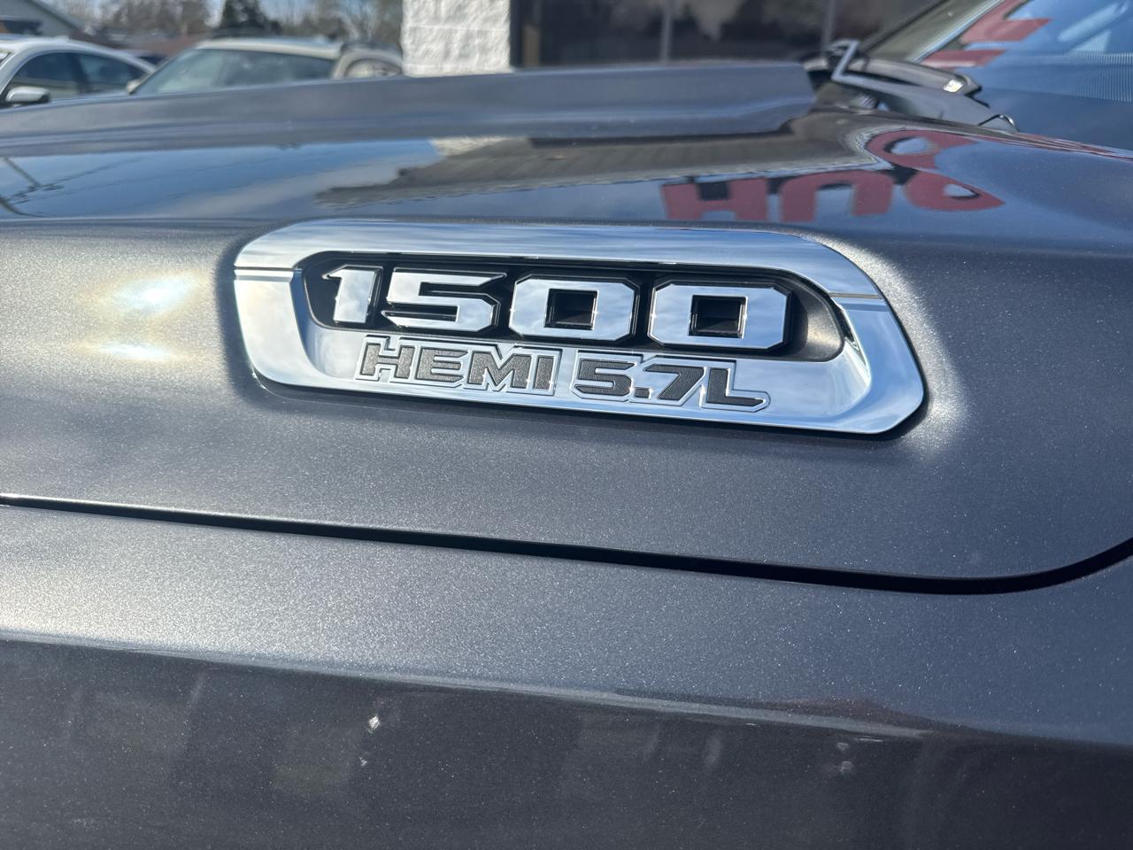 RAM 1500 Big Horn Quad Cab 4WD 2022