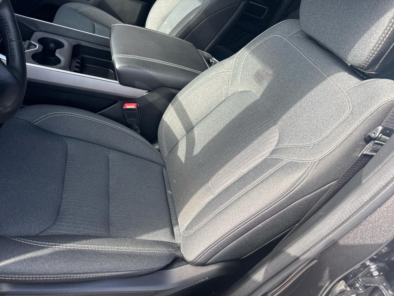 RAM 1500 Big Horn Quad Cab 4WD 2022