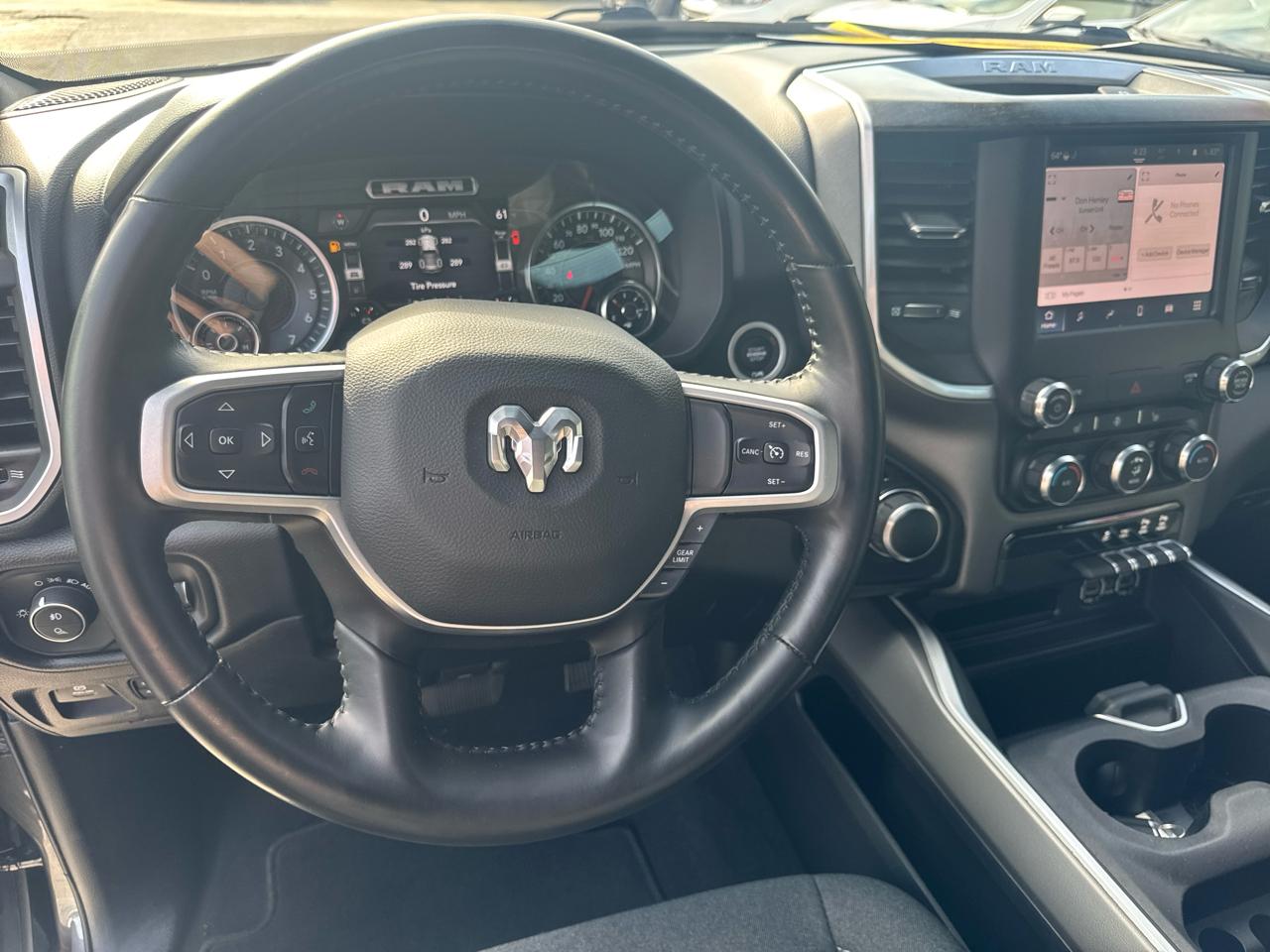 RAM 1500 Big Horn Quad Cab 4WD 2022