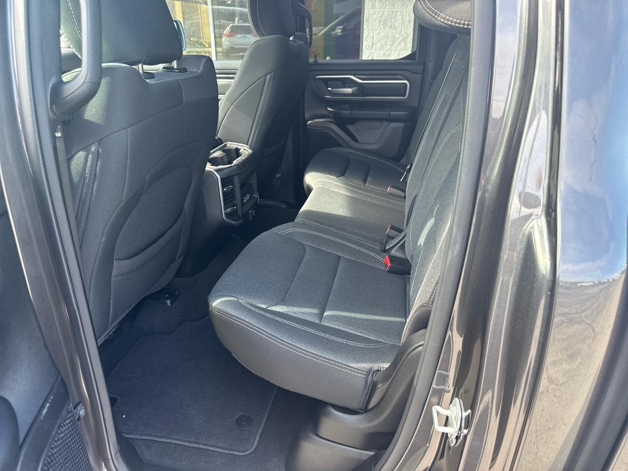 RAM 1500 Big Horn Quad Cab 4WD 2022