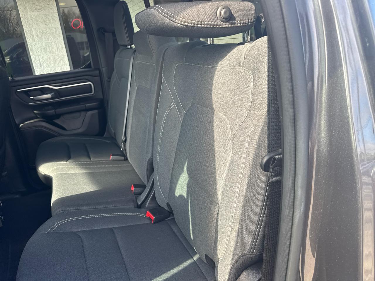 RAM 1500 Big Horn Quad Cab 4WD 2022