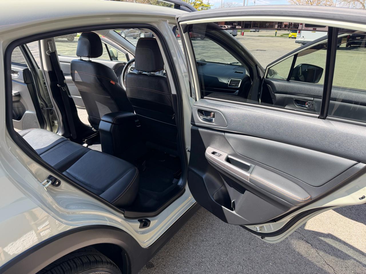 Subaru Crosstrek 2.0i Limited PZEV CVT 2016