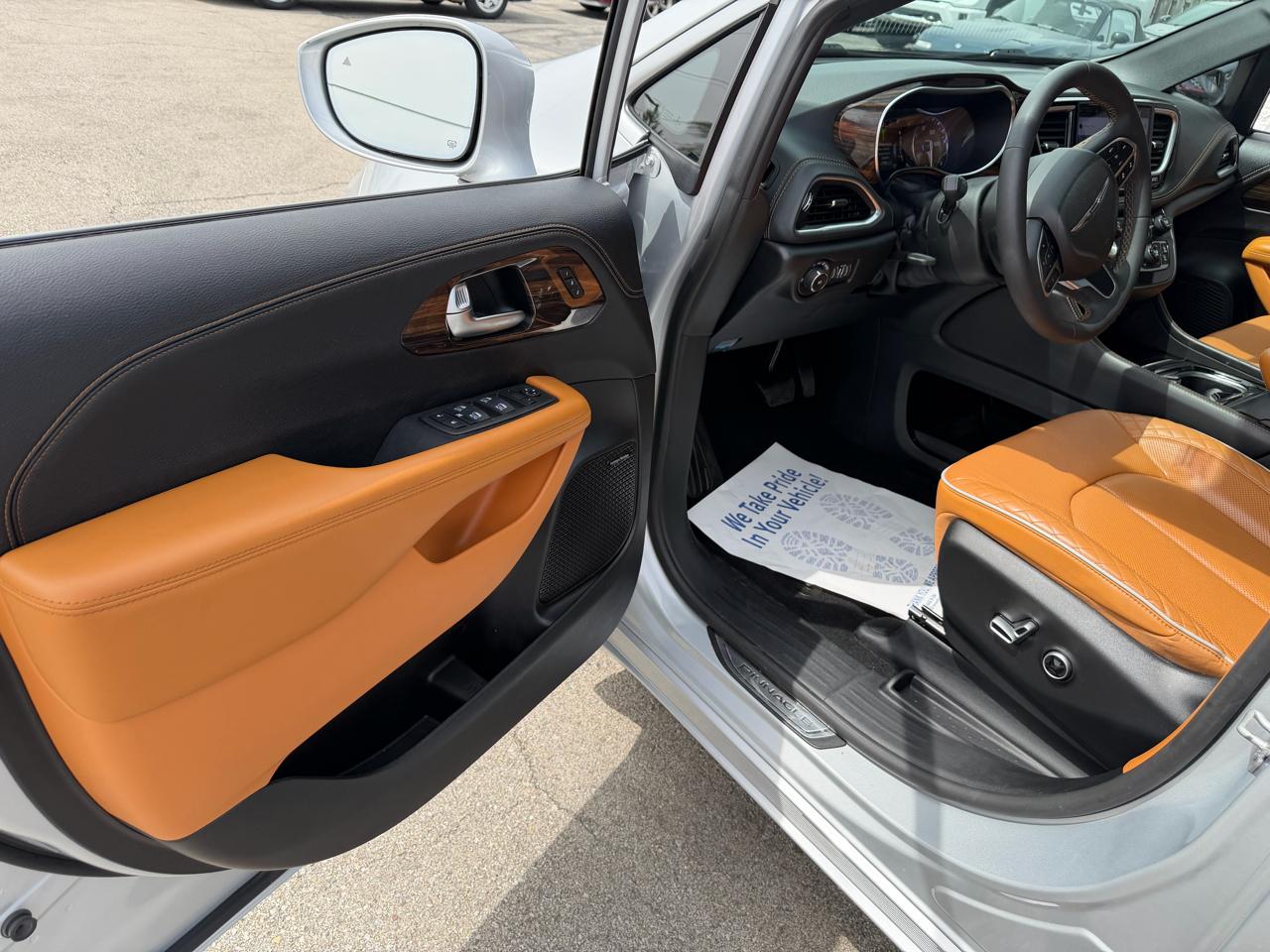 Chrysler Pacifica Pinnacle AWD 2022