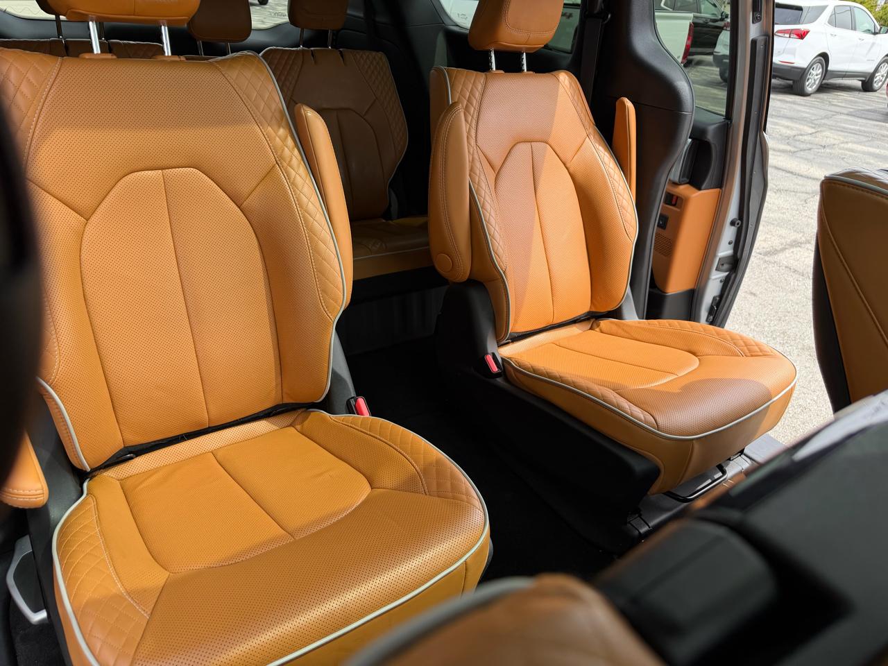 Chrysler Pacifica Pinnacle AWD 2022