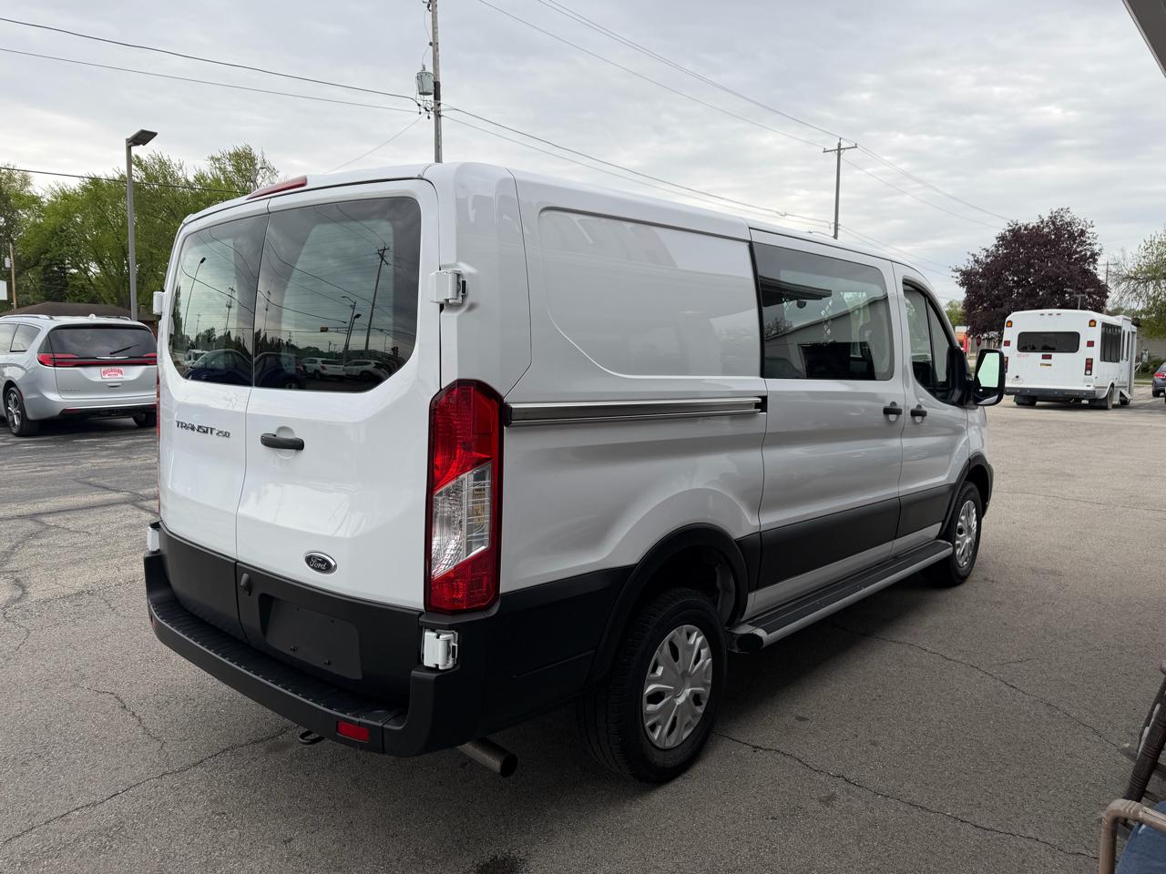 Ford Transit 250 Van 2024