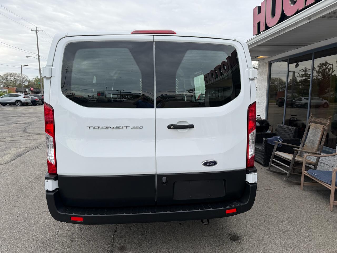 Ford Transit 250 Van 2024