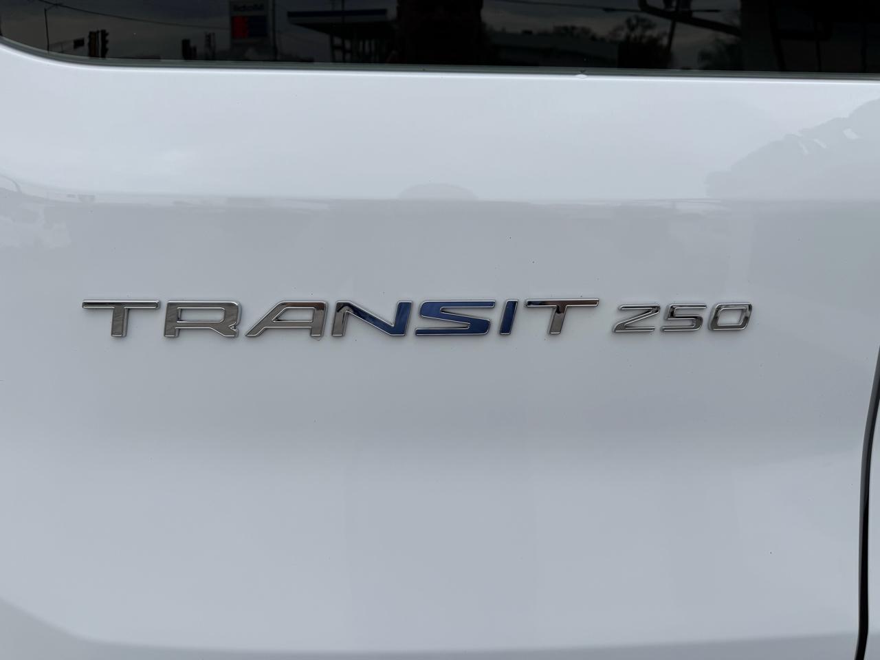 Ford Transit 250 Van 2024