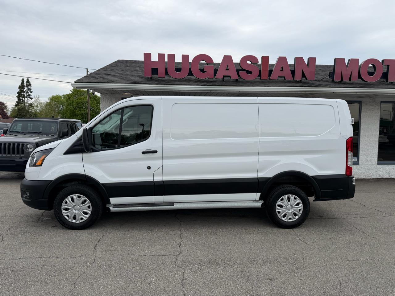 Ford Transit 250 Van 2024