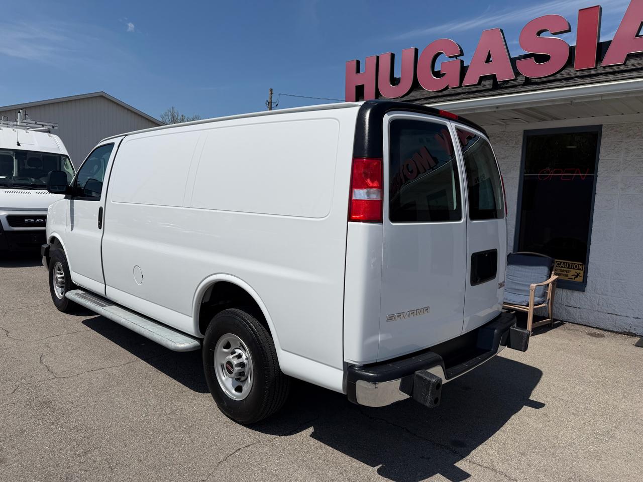 GMC Savana G2500 Cargo 2024