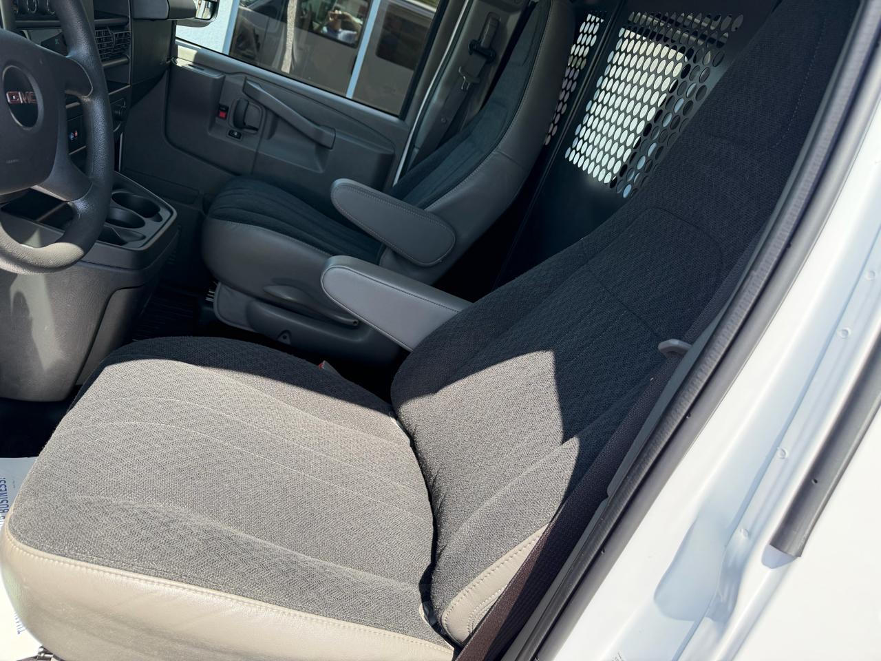 GMC Savana G2500 Cargo 2024