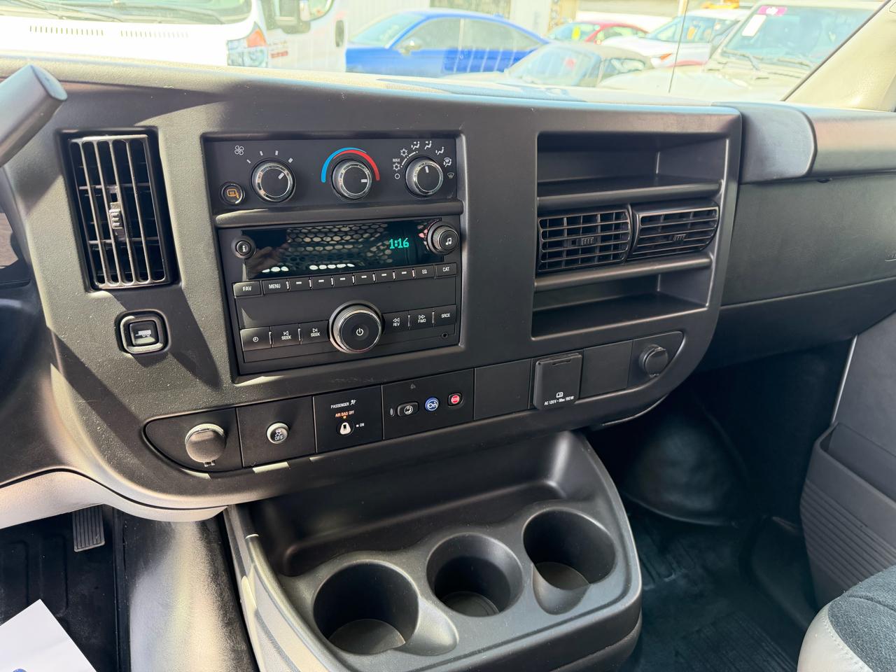 GMC Savana G2500 Cargo 2024