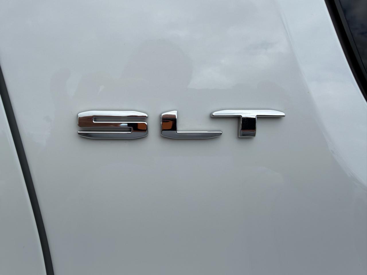 GMC Acadia SLT AWD 2023