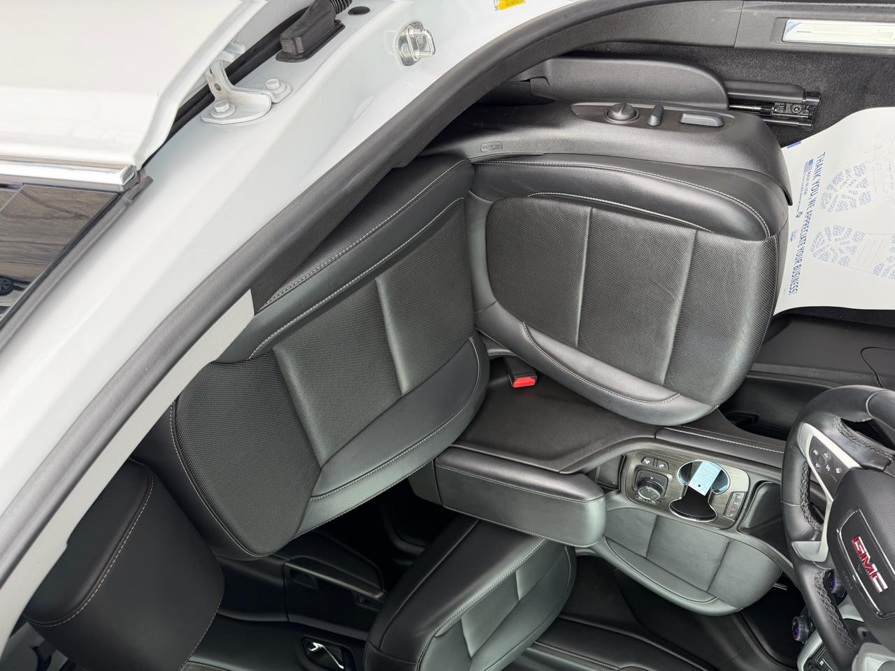 GMC Acadia SLT AWD 2023