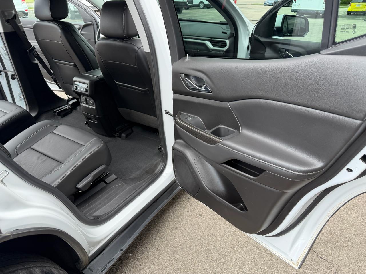 GMC Acadia SLT AWD 2023
