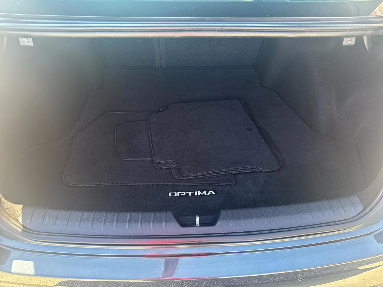 Kia Optima LX 2020