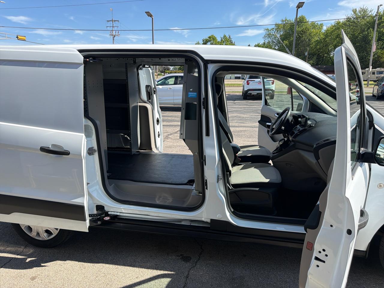 Ford Transit Connect Cargo Van XLT LWB 2022