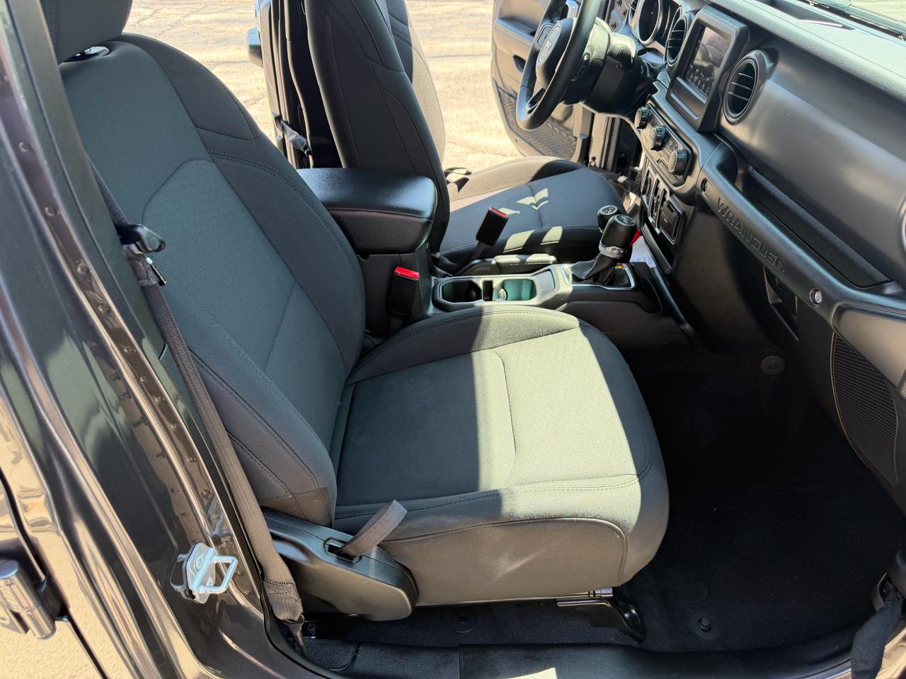 Jeep Wrangler Unlimited Sport 2022