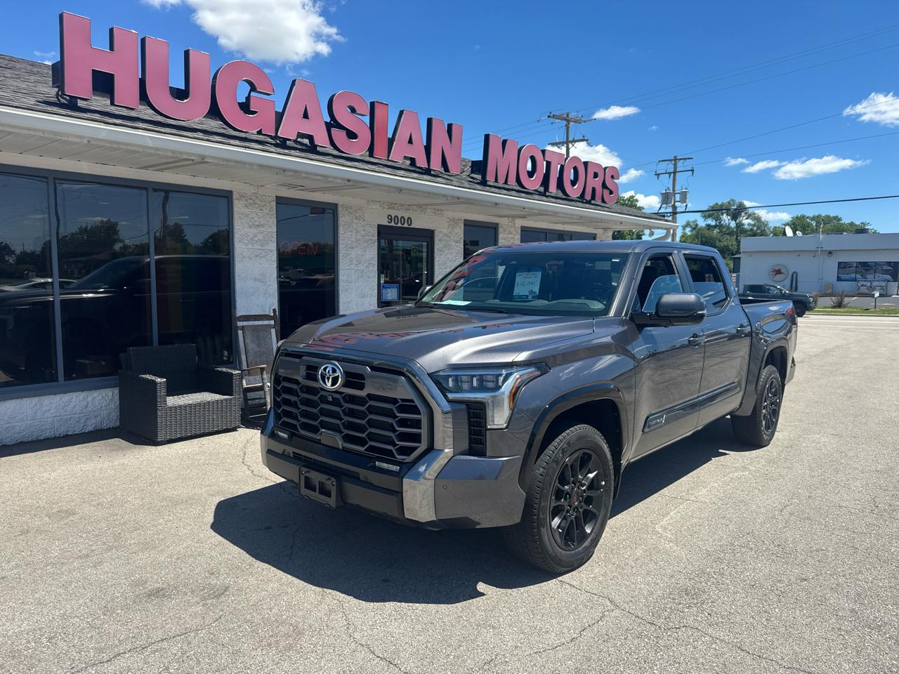 2025 Toyota Tundra 4WD Platinum Crewmax 4WD