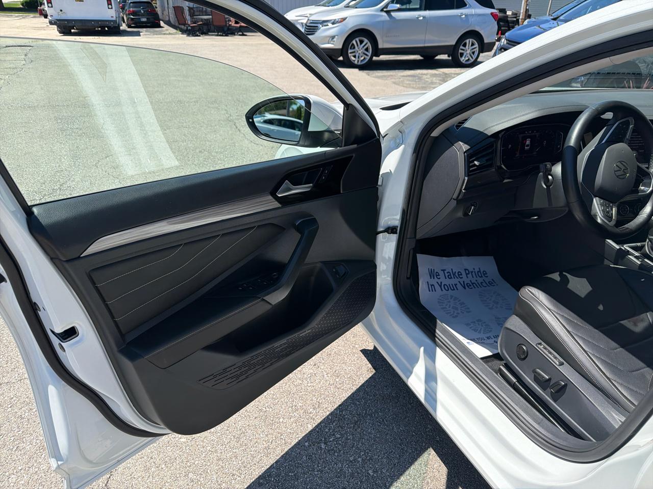 Volkswagen Jetta SEL 2024